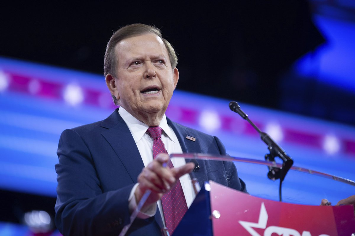 Franklin Graham tweet media