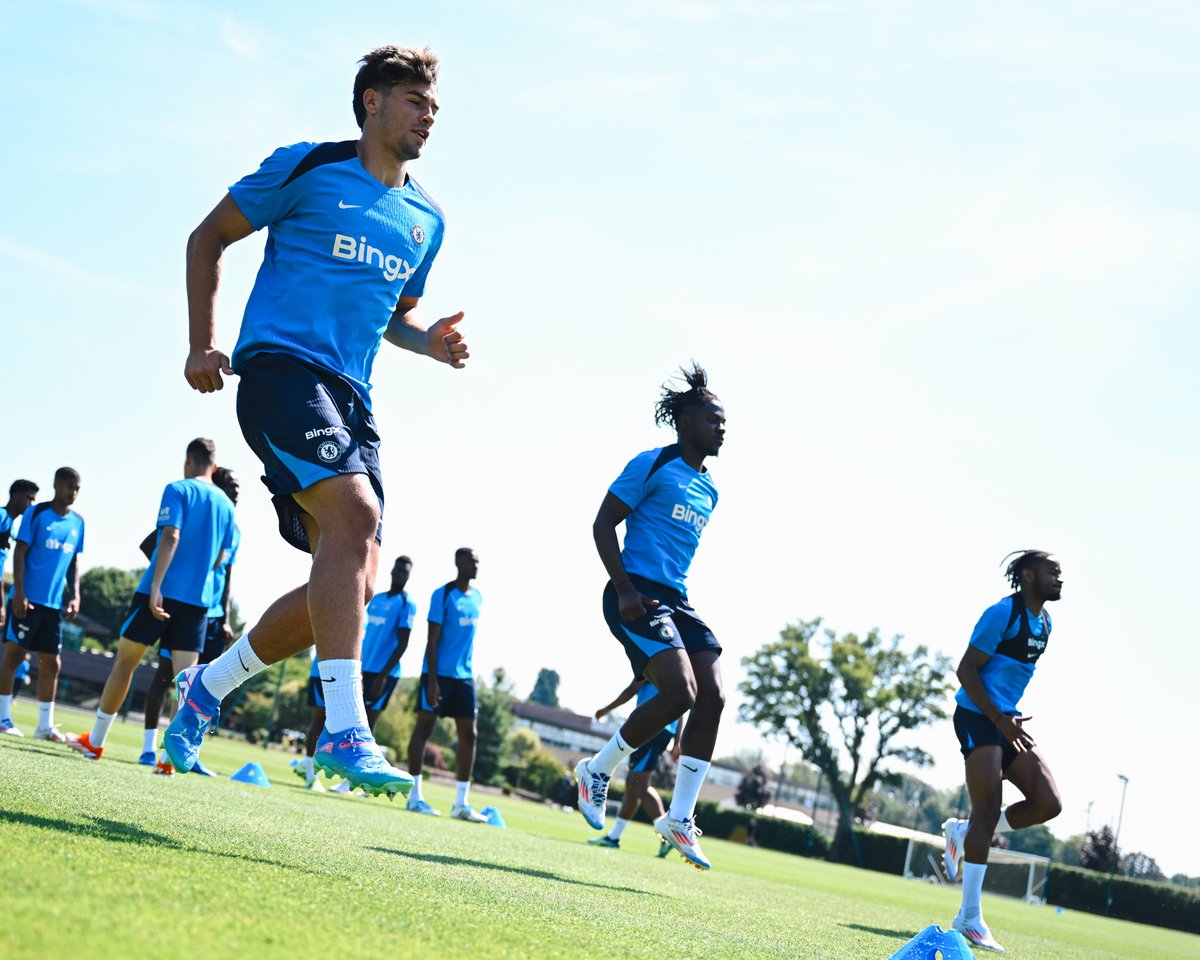 ChelseaFC's tweet photo. Soaring temperatures. ☀️ https://t.co/im2ZzxaNAI