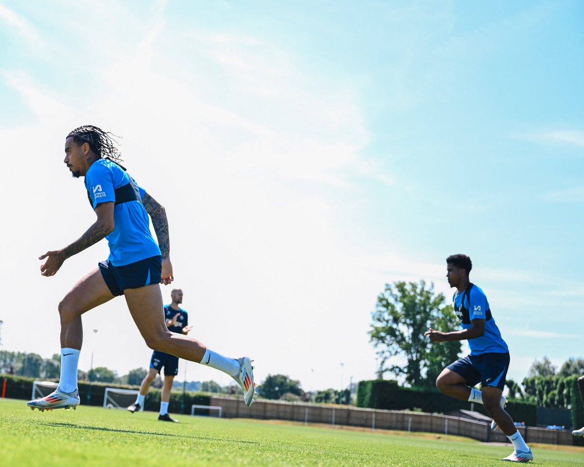 ChelseaFC's tweet photo. Soaring temperatures. ☀️ https://t.co/im2ZzxaNAI