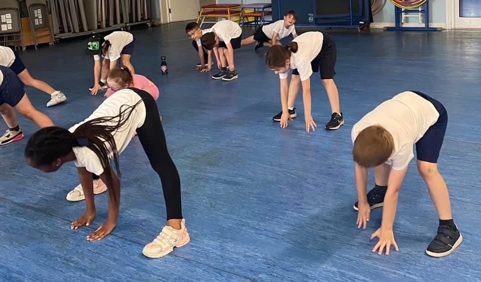 OaktreeThe's tweet photo. What a busy week it has been for our year 2 children, singing, dancing and celebrating prior to the next stage of their life journeys into year 3. You have been an amazing cohort and we wish each and everyone of you every happiness for the future 💙 https://t.co/YsZoO7c6QE