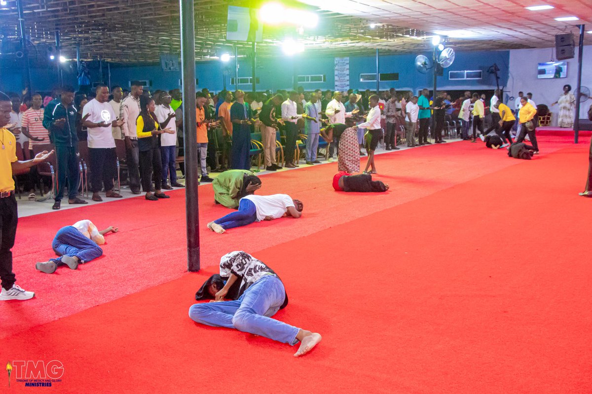 TMGministry15's tweet photo. AS MANY DEVILS THAT IS STOPPING YOUR GREATNESS, I DESTROY THEM ALL IN JESUS MIGHTY NAME!!! 

#TMGMINISTRIES #TMG #PROPHETOMOGHENE #ACTIVEGRACE #CHURCHONLINE #POWERWORD  #GRACEFORWEALTH #YEAROFCELEBRATION https://t.co/NiAF63Kpdt
