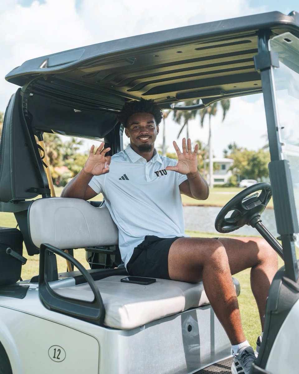 Blueprint_NIL's tweet photo. Some flix from our First Annual Golf Event ⛳️
@josiahmiamen @dareal_Ferguson @DeanPatterson01 

#PawsUp #fiu #fiufootball #fiuhoops https://t.co/1wmfjouXZK