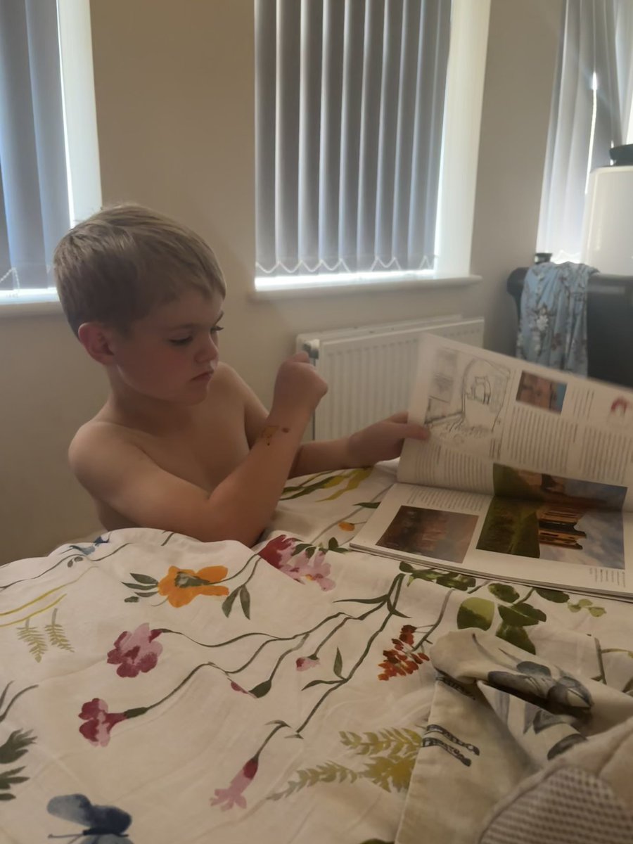 I thought he’d gone very quiet, so I went to find him and here he is reading the @EHKenilworth guide book. Not what you expect from a 6 year old ☺️ 
He loved it. A request has been made to revisit.