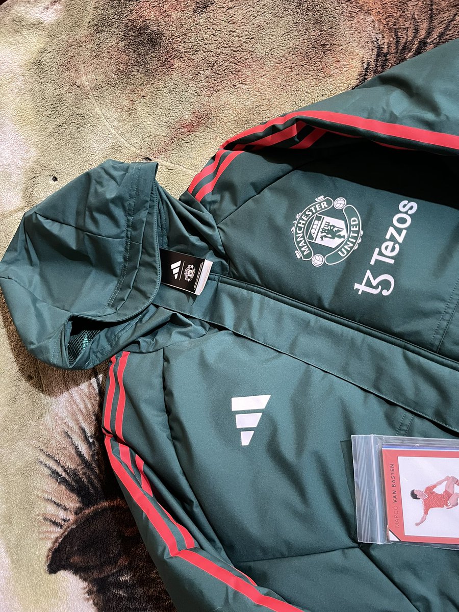 tomasmateo35's tweet photo. @GorrasCavs es un monton, hermoso por donde se lo mire, me habia quedado con las ganas de la verde de River y es demasiado similar, mil gracias otra vez 🔥🙏 https://t.co/8cJs2vGqTM