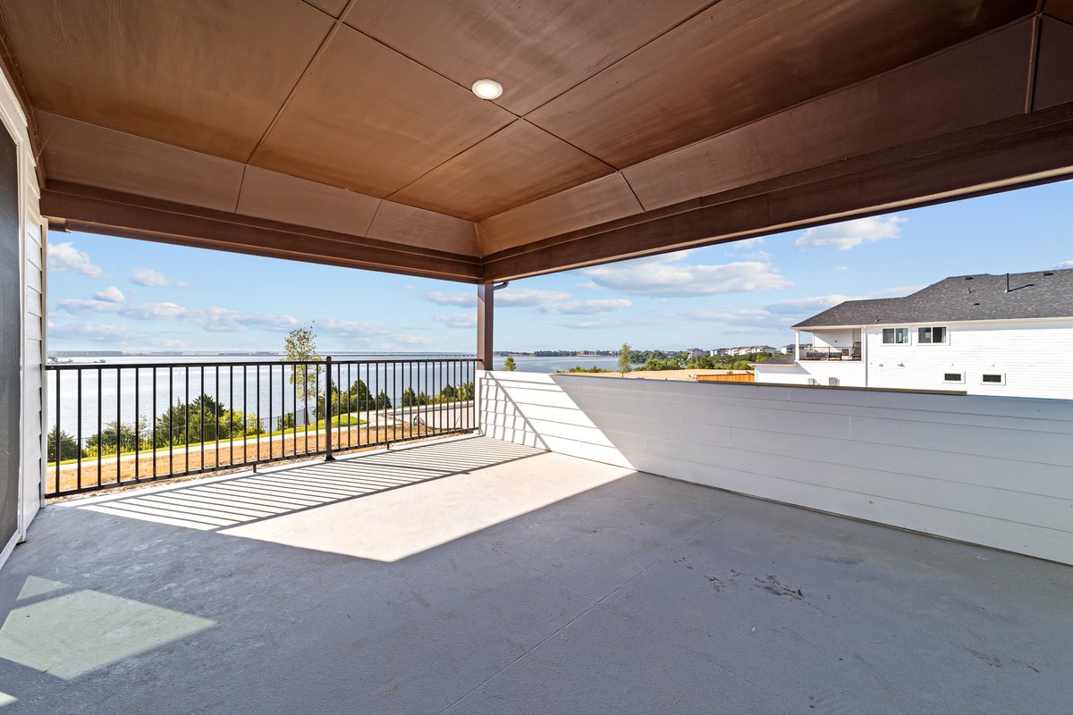 LandonHomes's tweet photo. Discover lakeside living in Lake Park!

2501 Lafayette Drive – READY NOW
2,727 Sq Ft | 5 Bed | 4 Bath

2304 Fairwater Mews – READY NOW
2,688 Sq Ft | 4 Bed | 3 Bath

2609 Lafayette Drive – Aug/Sept
2,727 Sq Ft | 4 Bed | 3 Bath

Come out to see us and our stunning lake views! https://t.co/2NJ13ef477