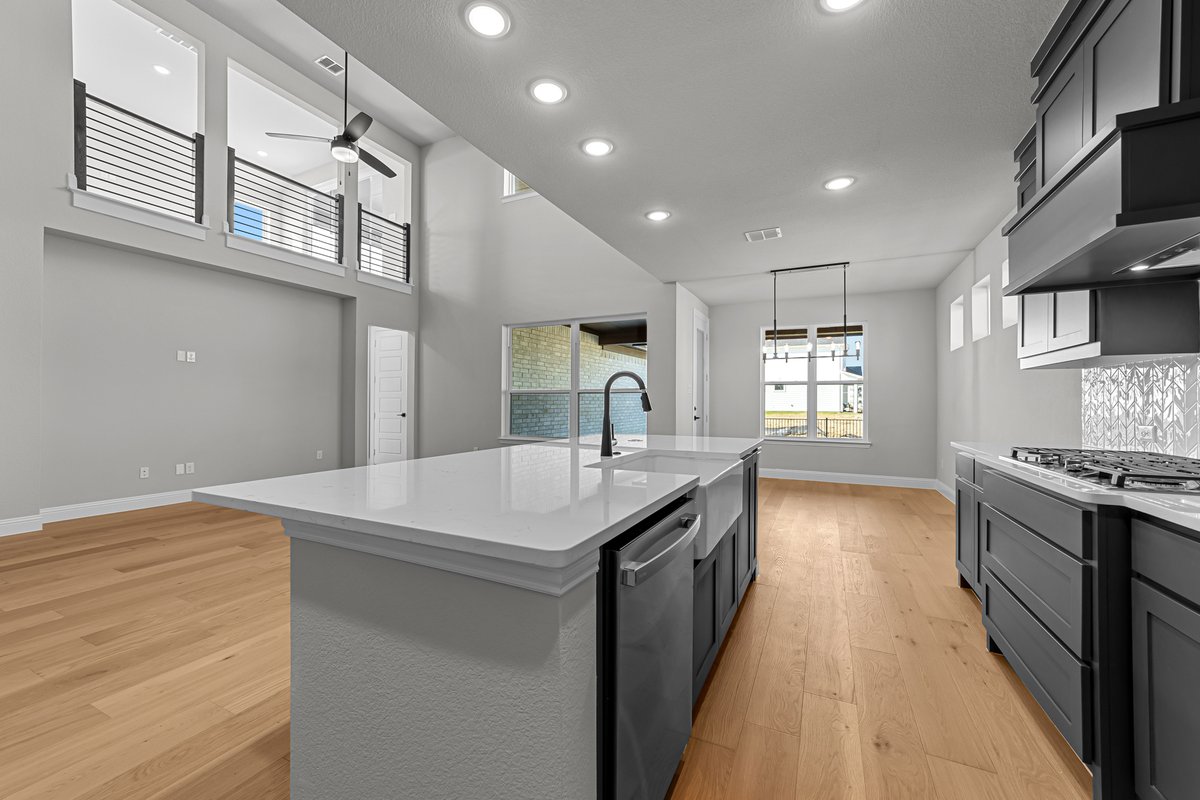 LandonHomes's tweet photo. Discover lakeside living in Lake Park!

2501 Lafayette Drive – READY NOW
2,727 Sq Ft | 5 Bed | 4 Bath

2304 Fairwater Mews – READY NOW
2,688 Sq Ft | 4 Bed | 3 Bath

2609 Lafayette Drive – Aug/Sept
2,727 Sq Ft | 4 Bed | 3 Bath

Come out to see us and our stunning lake views! https://t.co/2NJ13ef477