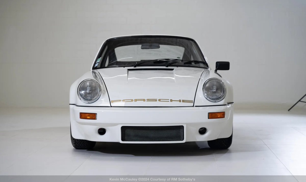 PFS_Leasing's tweet photo. Anyone making a personal Top-10 Porsches list would surely have to include the 1973 911 Carrera RS 2.7 and 1974 911 Carrera RS 3.0. There’s a much bigger difference between the two than their 0.3-liter cylinder displacement. The RS 2.7 was rare, the RS 3.0 was a unicorn... https://t.co/KyUqGoQ49X