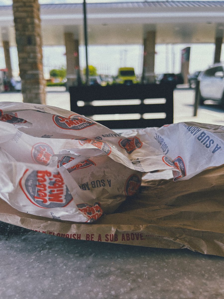 drepcontent's tweet image. #LunchBreak @jerseymikes