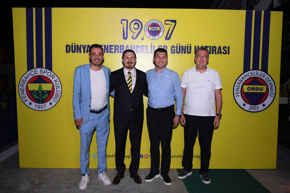 ulasbaskan's tweet photo. Ordu Fenerbahçeliler Derneği'nin düzenlemiş olduğu 19.07 Dünya Fenerbahçeliler Günü programına katılarak sarı-lacivertli renklere gönül veren dernek üyesi hemşehrilerimizle bir araya geldik.

Nazik davetleri için Dernek Başkanımız Melih Acar’a ve yönetimine teşekkürlerimi sunuyor, çalışmalarında başarılar diliyorum.