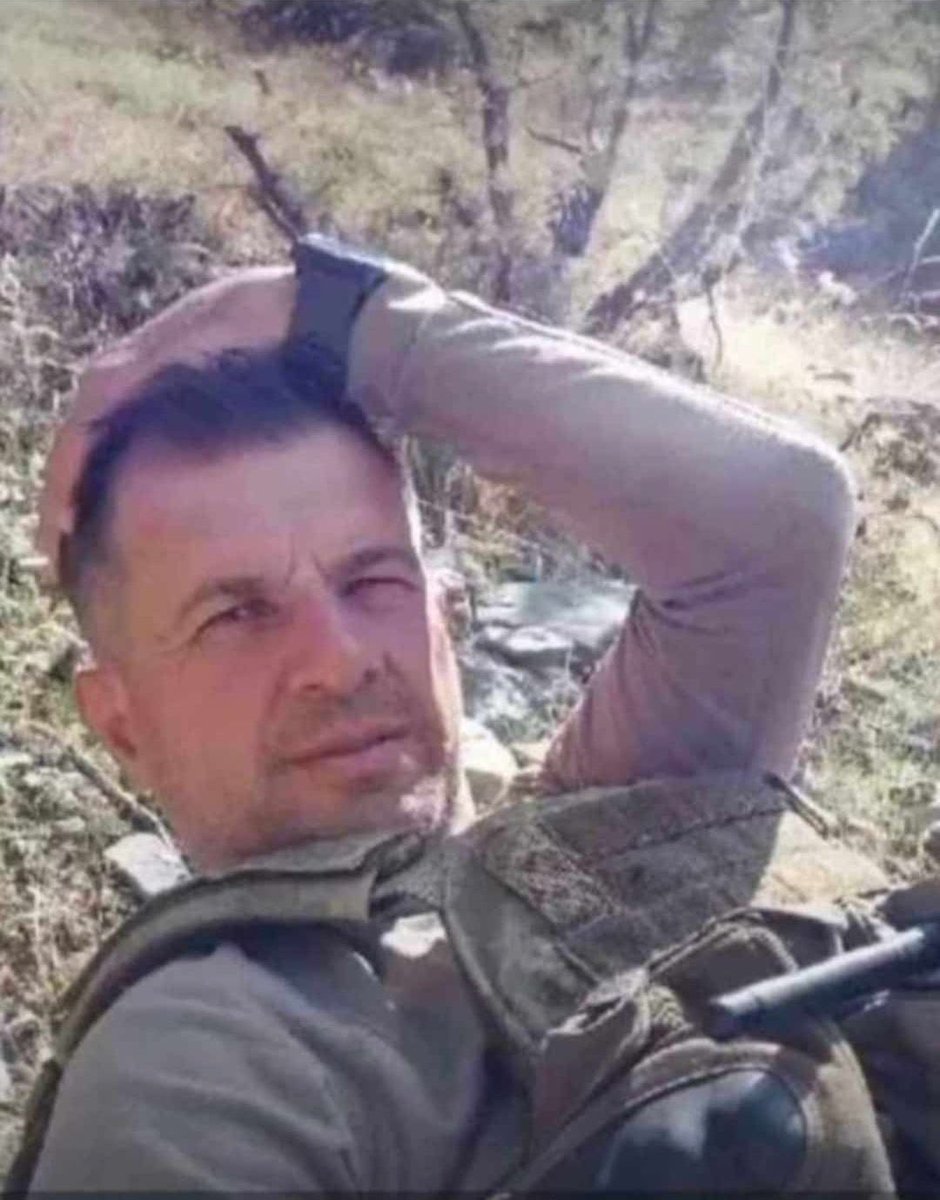 “ŞEHİDİN VAR TÜRKİYE”
Pençe-Kilit operasyonu bölgesinde, EYP patlaması sonucu yaralanan ve tedavisi devam eden Askerimiz Piyade Yarbay Abdullah Cem Demirkan Şehit oldu.
Türk milletinin başı sağ olsun.