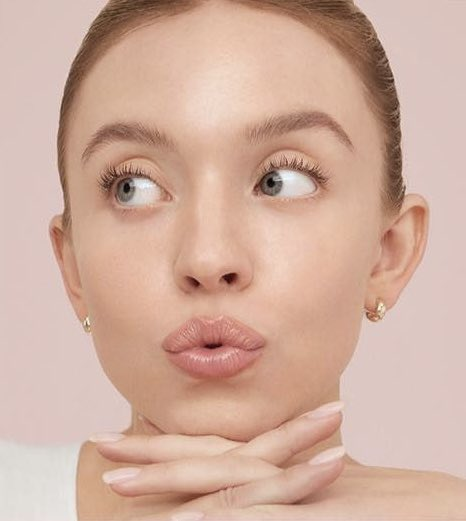 ssweeneybra's tweet photo. 📸 Sydney Sweeney para a Laneige. https://t.co/6BBhi9LAlW