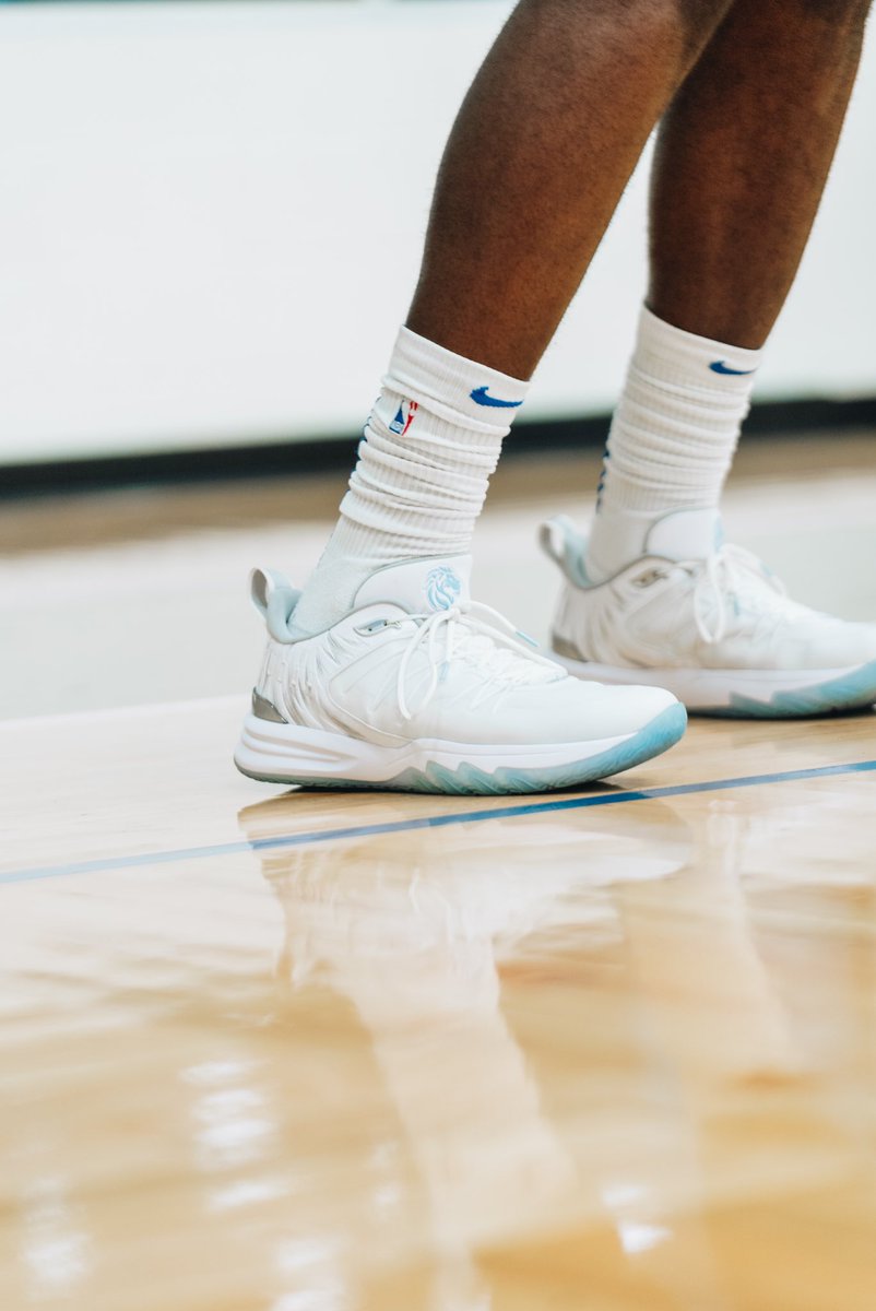TheDunkCentral's tweet image. Jonathan Isaac’s signature shoe 🔥

Would you hoop in the Christian kicks? 👀