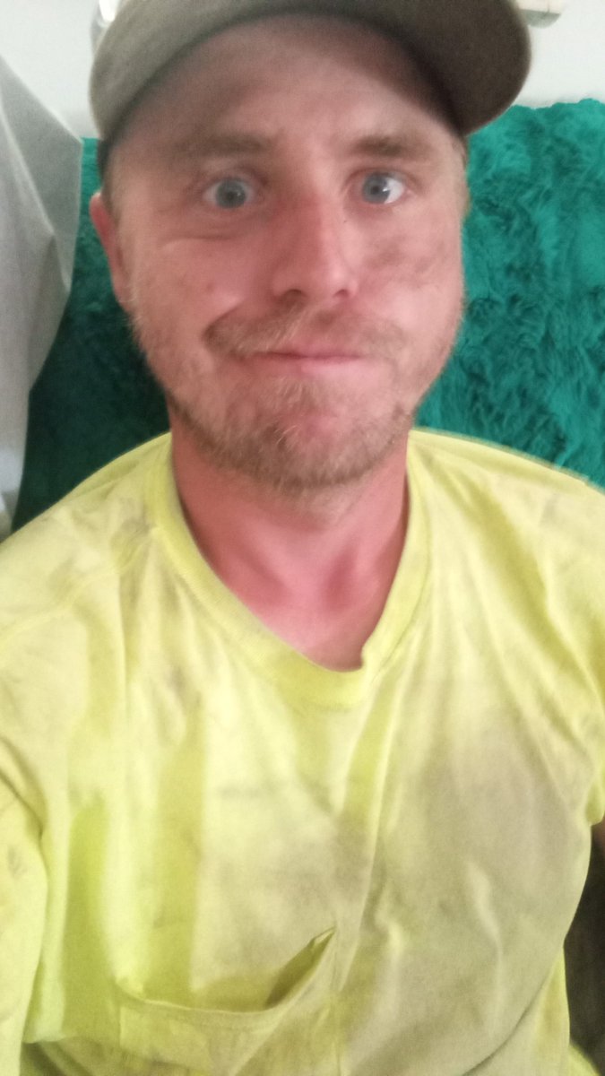 ItIsMGT's tweet photo. Guess I got a little dirty at work today. Thank God I made it through the heat tho #TGIF #scorcher https://t.co/mjCNZEQ0Le