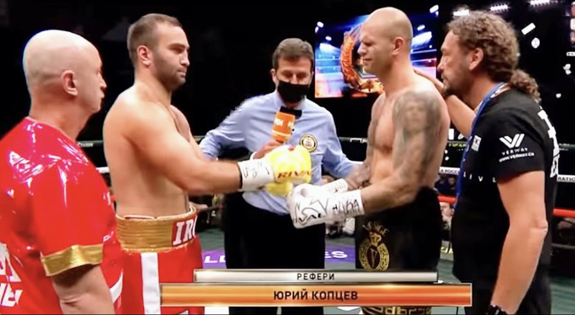 RapidBoxingH's tweet image. Murat GASSIEV (Russia) vs Michael WALLISCH (Germany) - Boxing Fight High... youtu.be/ikGX67L4BkE?si… via @YouTube #Boxing #RobotBoxing
