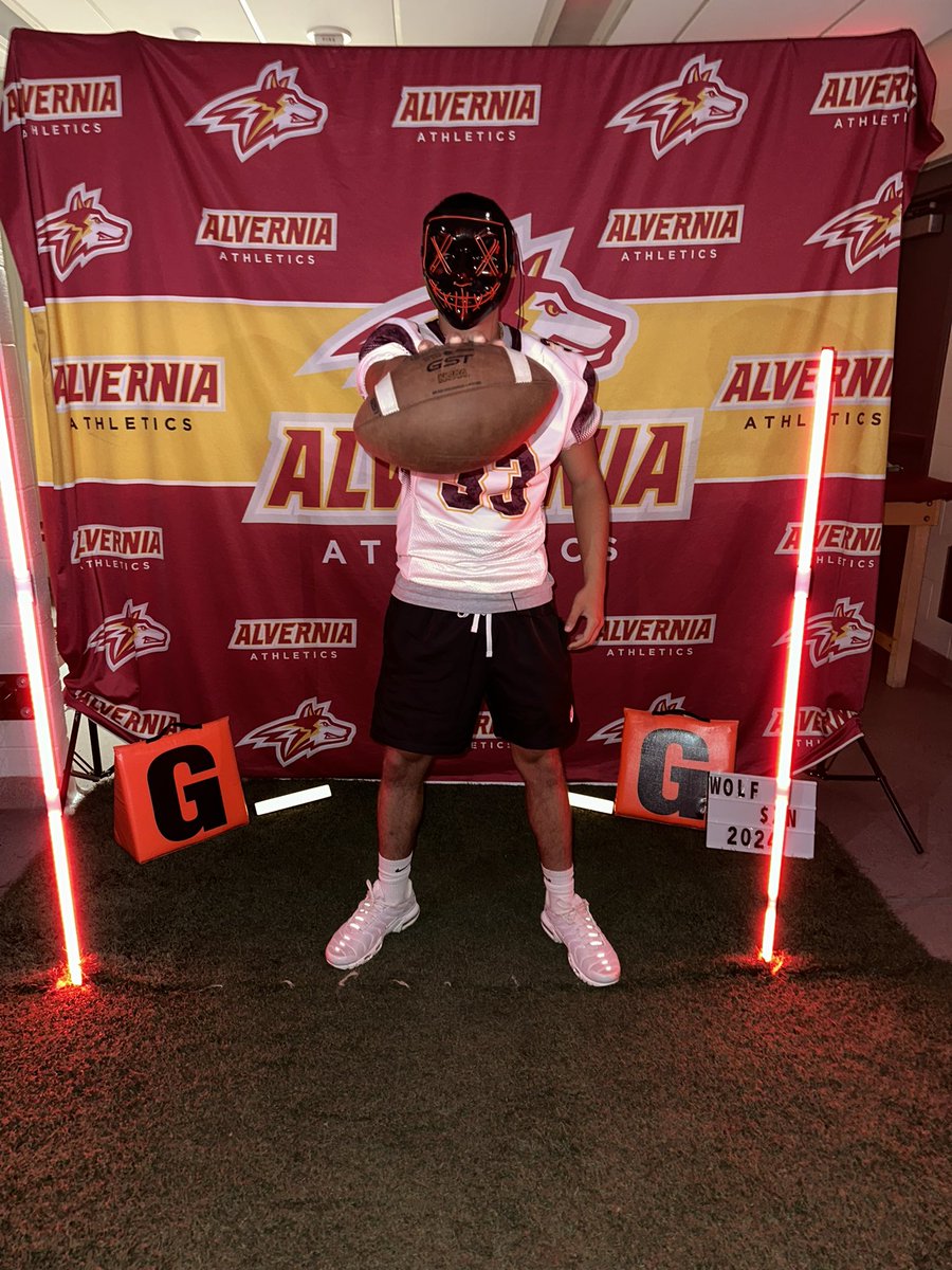 had a great visit to Alvernia today, thanks to <a href="/Wolves_CoachAB/">Coach Aaron Benson</a> <a href="/Showtime___8/">Coray Williams</a> for inviting me had a great day today looking forward to visit again.
<a href="/CoachLeGrant/">Kiem LeGrant</a> <a href="/CoachAGuerrero/">Angel Guerrero</a> <a href="/coachlee_23/">Ej Lee</a> <a href="/CoachAzz/">Steve Azzanesi</a> <a href="/Coach_neik/">Coach Neiko Creamer</a> <a href="/KrautmanKicking/">Krautman Kicking</a> <a href="/AZKicking/">AlexZendejasKicking&Training</a> <a href="/NVD_Football/">NVDFootball</a> #AGTG