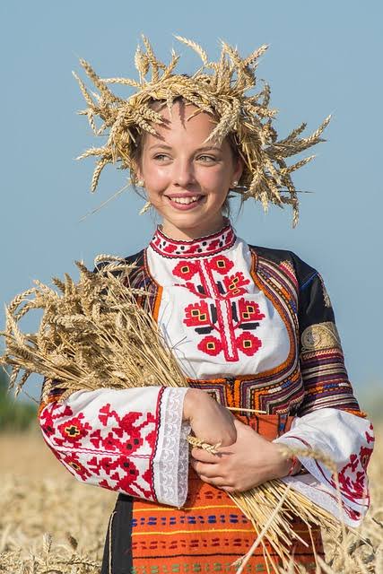 archeohistories's tweet photo. Despite being a part of the Turkish Empire for more than 500 years, Bulgaria managed to keep much of its cultural heritage intact. Embroidery in particular, with its unique decorative compositions, allowed Bulgarians living in the areas within the then Turkish province to retain their national identity.

Originally, Bulgarian embroidery proclaimed the social status and ethnic origin of a person.  “Tree of life,” “Young sun,” and “Circle of life” are just some of the motifs associated with the craft. Undoubtedly, sun motifs were the most important symbols. Ancient Thracians, who are generally accepted to be ancestors of present-day Bulgarians, worshiped the cult of the sun. Contemporary Bulgarian life is still rife with motifs that represent the sun. One such symbol is a double cross known as an “Elbetitsa.”

Bulgarian women's embroidering art was noted by many a foreign traveller in Bulgarian lands during 16th-19th Centuries. Tradition of embroidery was mostly spread among the peasant population and predominantly connected with the decoration of garments. Ornamental needlework involved counting cloth fibres and, in case of thin cotton and silk textiles, using an embroidery frame for stretching material with pattern being previously drawn on it using a pencil or a stick of charcoal.

Traditional Bulgarian embroidery is characterized by great regional and local diversity. There is a wide variety of flat, raised and open-work stitches. Among those most often applied are several types of stitches: straight stitch (horizontal and slanted); cross stitch (Koumanian); loop stitch, and two-faced stitch. The high artistic value of the designs is largely due to the skilful selection and treatment of materials. Commonly used are woollen and silk threads. Metallic (golden) threads would give a touch of brilliance and magnificence to the embroidery. Designs are primarily geometrical, combined with stylized floral motifs and animal and human figures. Hem embroidered with anthropomorphic figures is typical of the patterns from the town of Samokov. Embroidery from Sofia region is a symmetrical, elaborate combination of geometrical motifs of ancient origin and meaning. The dense embroidery from South-west Bulgaria, with its typical interplay of red and wine-red hues, is entirely different from  the sokai embroidery of the Gabrovo area - open-worked and decorated with gold threads.

Embroidery ornamentation accounts for much of specificity and uniqueness of Bulgarian costumes. It is typical of all areas, but mostly spread in North and North-West Bulgaria, and in region of Macedonia. It is regular element of men's shirts, women's chemises, aprons, and belts, soukman and saya dresses; it is found on curtains of two-apron costume. Adornment with embroidery motifs is also characteristic of textiles used for the headdress of married women. Embroidery worked on costumes is varied in technique, structure, pattern, substance, colour and place of application.

Both textile decoration and embroidery are remarkable with their ornamental designs and motifs some of which are rather ancient such as the "tree of life", rosette, swastika, circle, cross. The rhomb is particularly rich in graphic patterns.

Three elements of traditional Bulgarian embroidery: rhythm, symmetry, and contrast, are common throughout the Bulgarian ethnic territory. Compared to the textile ornamentation, embroidery compositions are characterised by even greater variety owing to the specific technique of ornamentation.

Colour is of key importance for the ethnic specificity of Bulgarian folk costumes. The typical colours used in ornamental embroidery  designs intended for clothing are red, black, and white. This seemingly narrow range of colours, however, does not represent  the actual situation. Each colour is displayed in a number of shades and combinations, sometimes clear and brilliant, sometimes dark and harmonious, and sometimes deep and contrasting.

#archaeohistories