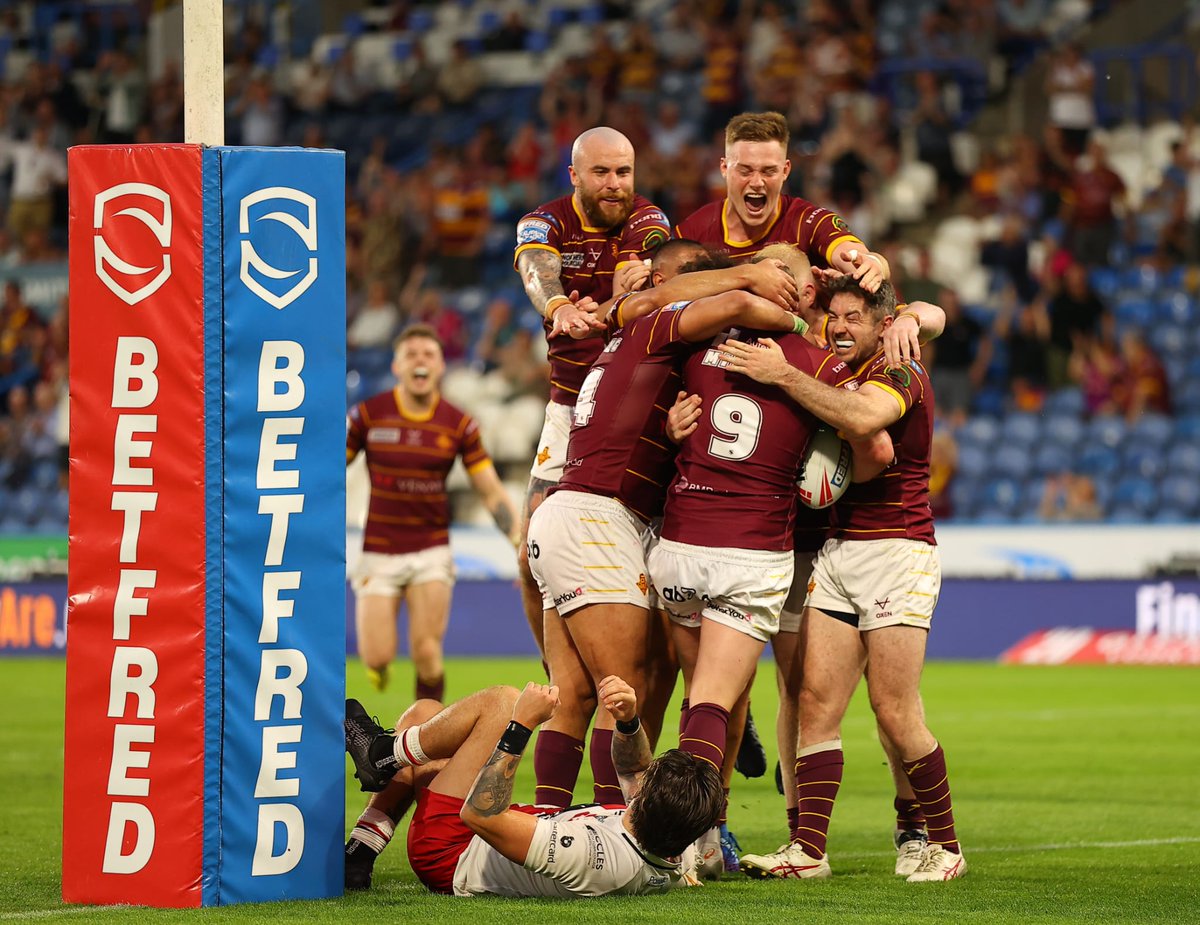 Giantsrl's tweet photo. WHAT IT MEANS ⚡️

#CowbellArmy🐮🔔 | Darren Greenhalgh 📸