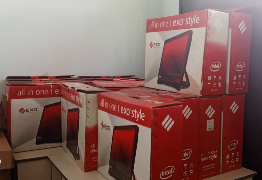 Fundabit_Yaracu's tweet photo. #19Jul 🖥️ Realización de inventario de bienes nacionales en el CBIT "Hugo Rafael Chávez Frías". Tutora Mary Pineda
@MPPEDUCACION
@Fundabit_
@leivi24
#PuebloVictorioso
#SomosFundabit https://t.co/43CeCdNx8z