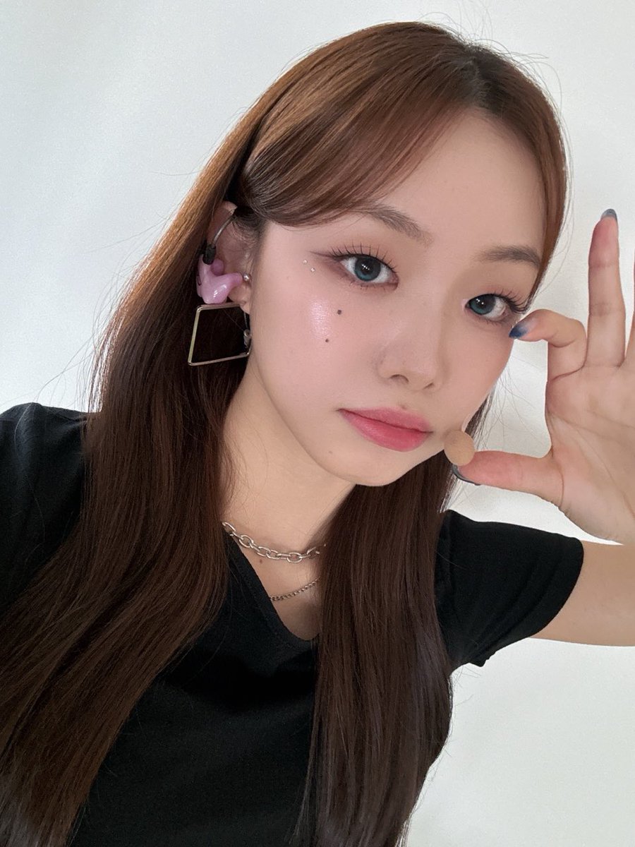 Billlieofficial's tweet photo. [#수현] Jag älskar dig🤍

#Billlie_Letter https://t.co/UiEg8kekhI