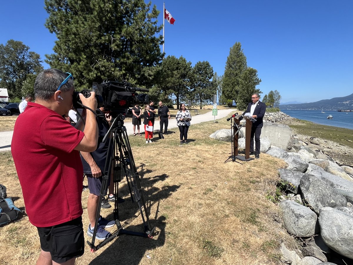 LBMG_Van's tweet photo. A big thanks to @MikeKlassen for speaking at today's media event for the @CelebOfLight! #HCOL #FireWorks #CelebrationofLight #Vancouver https://t.co/4WmKleVzB1