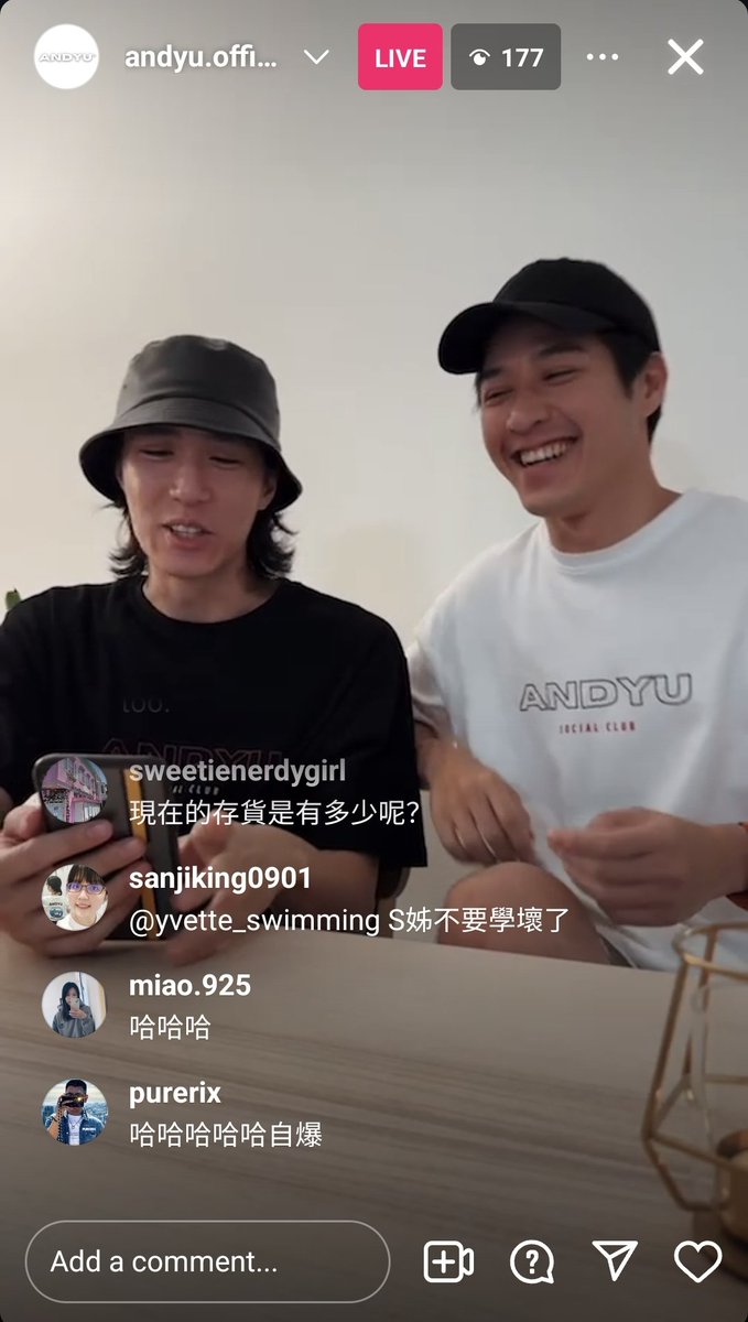 jinqing_tooth's tweet photo. I can't wait for the new Andyu release. It's also so lovely to see them still hang out long after the show ended. What a friendship 🥺 They're doing another live next week.

 #andywu #yujin #SnoopyYu #吳岳擎 #余晉
#我的牙想你 #mytoothyourlove 
#安朗cp #andyu https://t.co/AtMyepa6EX