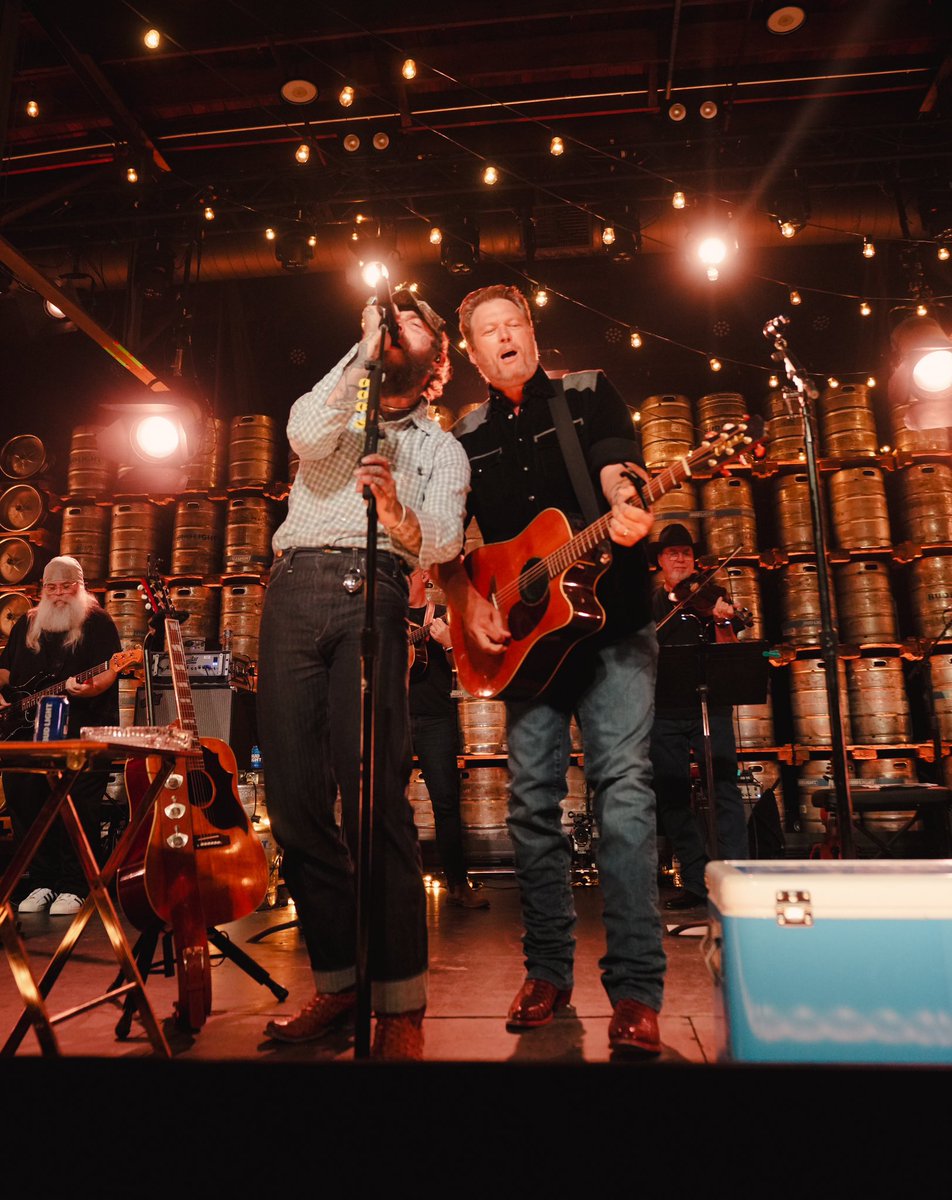 PostMalone's tweet image. thank you @budlight 🍻