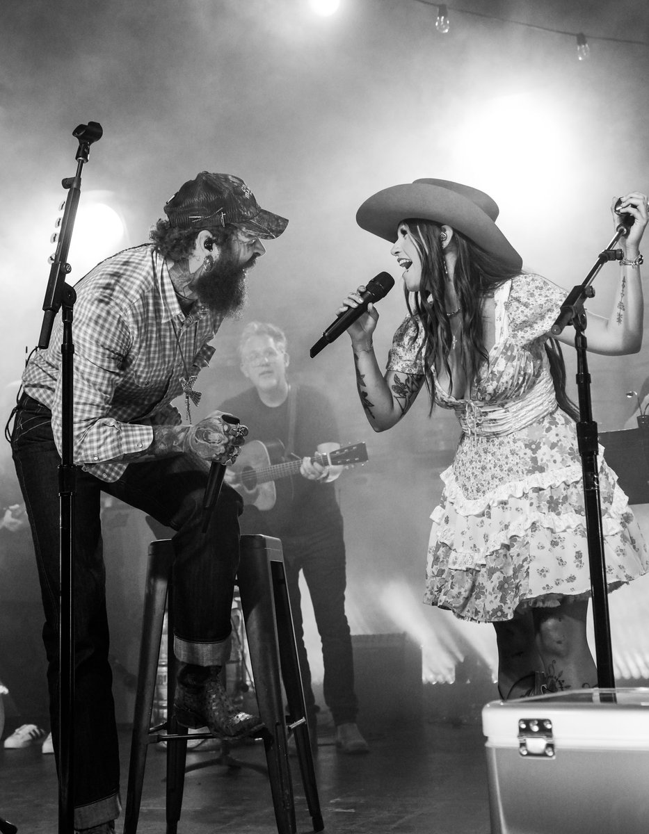 PostMalone's tweet image. thank you @budlight 🍻