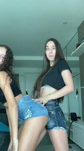 MilenaRodrihh's tweet photo. Vocês gostam de uma Novinha Gostosa? 😈🔥

Vem pro melhor vip de vídeos vazados
(+900 famosas vazadas)

Acesse aqui: https://t.co/9TMtwfo9ly .

#PINTOAWARDS #PINTOSAWARDS #videohot #XOTAAWARDS #vendopack #Pack #Packs #TROCONUDS #onlyfans #loirinhadatc https://t.co/aADLIQgh11