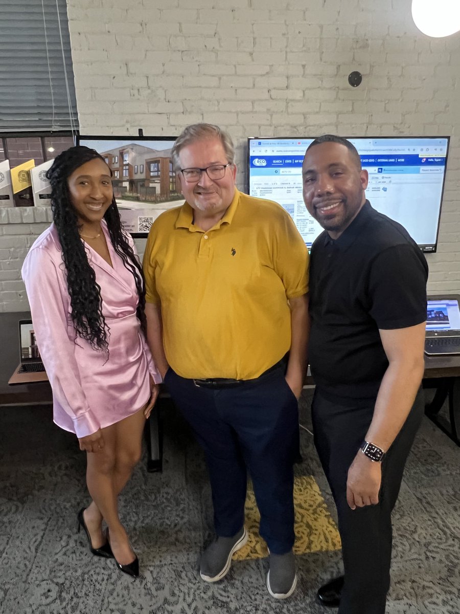 TheLoftW's tweet photo. 🌟 Teamwork makes the dream work! 🌟 We had such a great time hosting our latest Art + Architecture event, featuring the incredible Steve Flum, architect of the newest development coming to the Piety Hill neighborhood: The Summit At Piety Hill. 🏙️✨ @summitpietyhill

It was... https://t.co/xbziq93o79