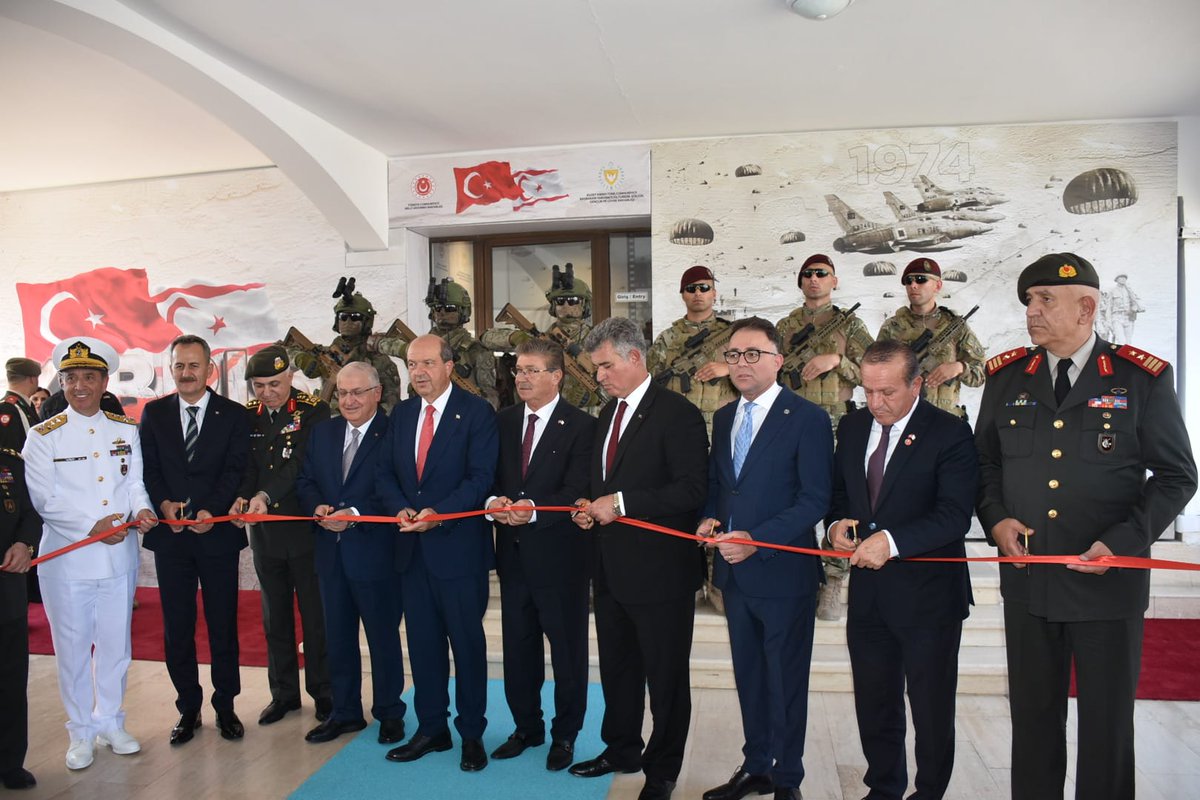 ataoglu_fikri's tweet photo. 20 Temmuz Barış ve Özgürlük Bayramı kutlamaları kapsamında, 50’nci Yıl Sergisi, Kıbrıs Türk Tarih, Kültür ve Milli Mücadele Müzesi’nde düzenlenen törenle açıldı.

#KuzeyKıbrıs #KKTC #Barış #Özgürlük #Tarih #Kültür #MilliMücadele #Türkiye @YasarGulermsb https://t.co/i9yYxMKFrO