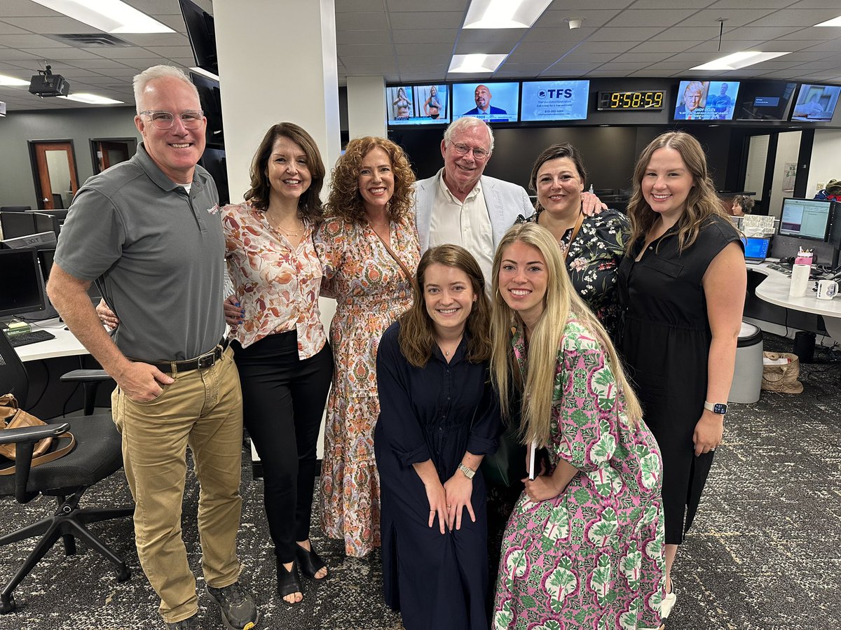 mcneelybrockman's tweet photo. Today’s lead story? MBPR’s first-class tour of @NC5, and our behind-the-scenes look at daily news gathering and storytelling. Thank you to News Director Sandy Boonstra, I-Team reporter @LeviAIsmail and Chief Photographer Mike Rose for their time and expertise! https://t.co/eQKAza6OQi