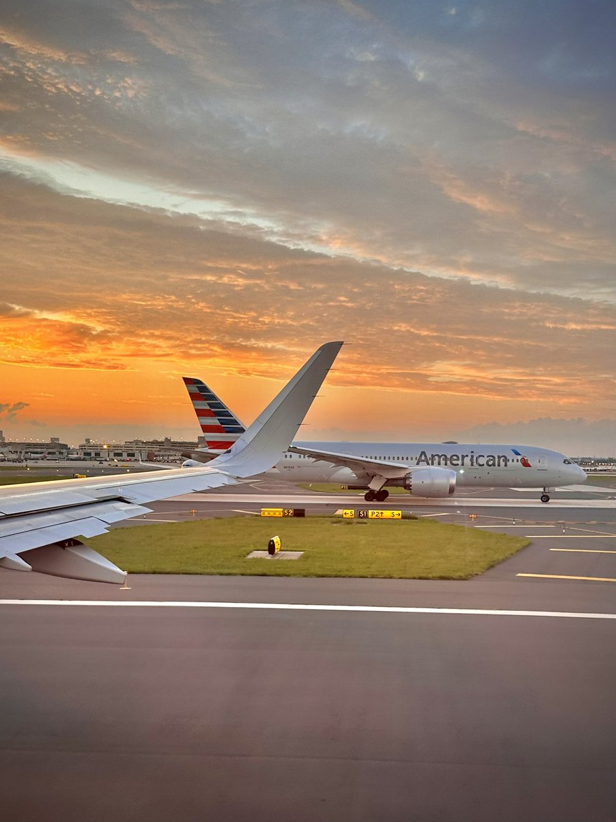 jtmargolis's tweet photo. The calm before the storm @AmericanAir https://t.co/WivUZjUqEJ