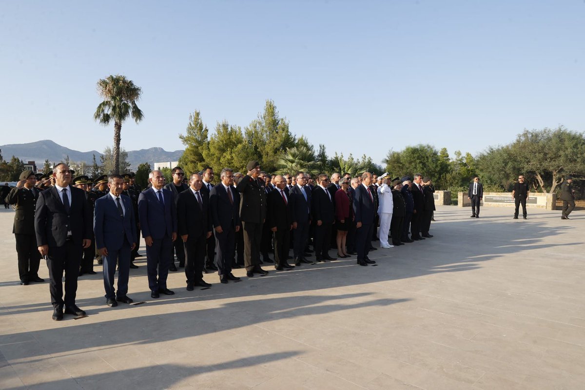ataoglu_fikri's tweet photo. 20 Temmuz Barış ve Özgürlük Bayramı kutlamaları kapsamında Boğaz Şehitliğinde, Dr. Fazıl Küçük Anıt Mezarı’nda ve Rauf Raif Denktaş Anıt Mezarı’nda düzenlenen törenlere katıldık.

#KuzeyKıbrıs #KKTC #Barış #Özgürlük #20Temmuz https://t.co/9MP7tZ6iYY