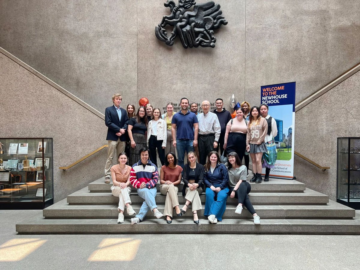 Read more about how <a href="/SyracuseU/">Syracuse University</a> alumnus and <a href="/Google/">Google</a> executive Chris Marino '13, also a member of the <a href="/NewhouseSU/">Newhouse School</a> Emerging Leaders Alumni Volunteer Board, uses volunteerism and philanthropy to inspire the next generation of leaders. buff.ly/3ycoLDa