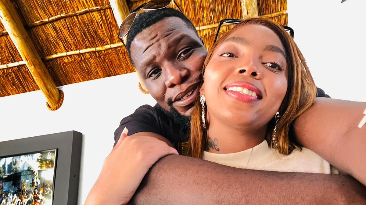 Mlimo_Insider's tweet photo. Actor arrested while girlfriend granted bail

Sipho and his girlfriend, opened criminal cases against each other after a scuffle they had over the weekend
.
.
.
.

.
.
.
.
Anonymous | Mamkhize | Wicknell | #capitec | #RIPBraStan | 
#HappyBirthdayLasizwe |  #ThembaMyInkedWorld | #BETQueendom