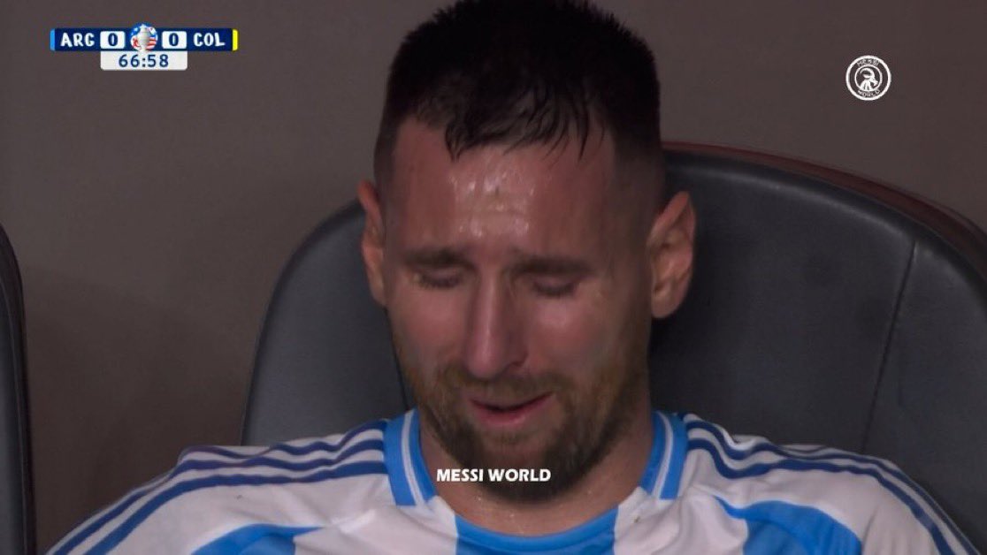 AleMaylenAmador's tweet photo. CÓMO SE VA A MORIR LA TÍA MANIUR??????? 😭😭😭😭😭😭😭😭😭 #Melissa https://t.co/Yg1W1HUATM
