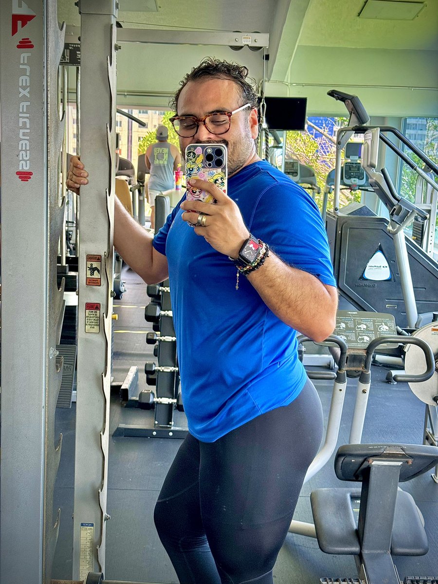 raLiera's tweet photo. Terminando 😍 https://t.co/soZEEdxbKA