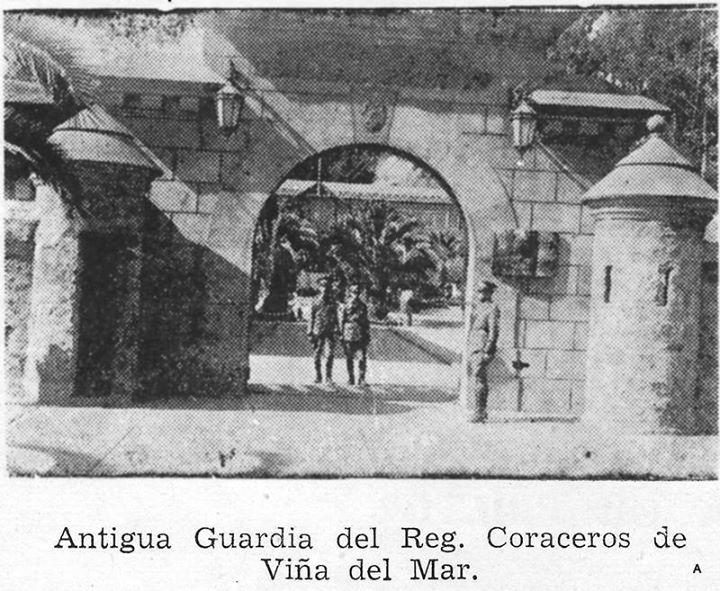 RenzoVaccarezza's tweet photo. La antigua Guardia del Regimiento Coraceros de Viña del Mar. https://t.co/rD2AmpVeJB