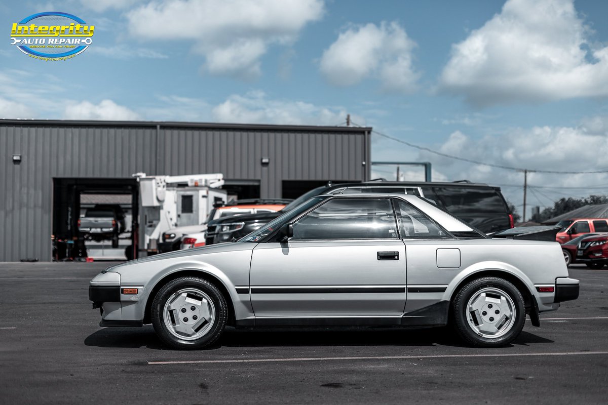IAR_RGV's tweet photo. 🔰JDM Classic Appreciation Post 🇯🇵
With it's sharp lines, pop up lights, and being mid engine 2-seater, what's not to love? What's your favorite classic import car? Comment below! #integrityautorepair #rgv #rgv956 #edinburgtx #classicjdm #jdm #toyota #mr2 #mr2GT https://t.co/KHcuYCfYHJ