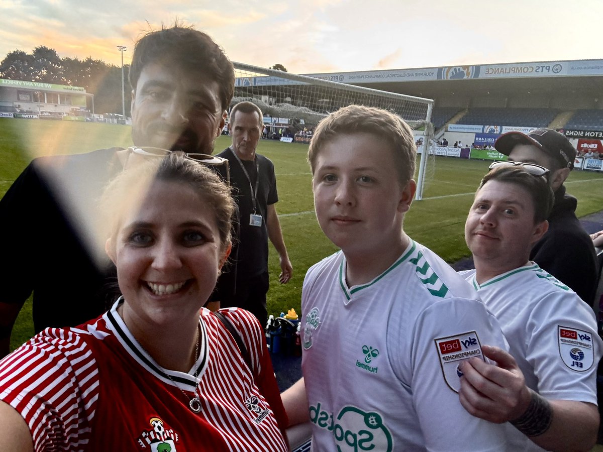 Dr Rachel Dewar-Haggart🎗️ (@rach_dh) on Twitter photo Great evening watching <a href="/SouthamptonFC/">Southampton FC</a> v <a href="/EastleighFC/">Eastleigh FC</a> - massive thanks to players and Russell for hanging around afterwards. I have a very happy stepson. Great evening watching <a href="/SouthamptonFC/">Southampton FC</a> v <a href="/EastleighFC/">Eastleigh FC</a> - massive thanks to players and Russell for hanging around afterwards. I have a very happy stepson.
