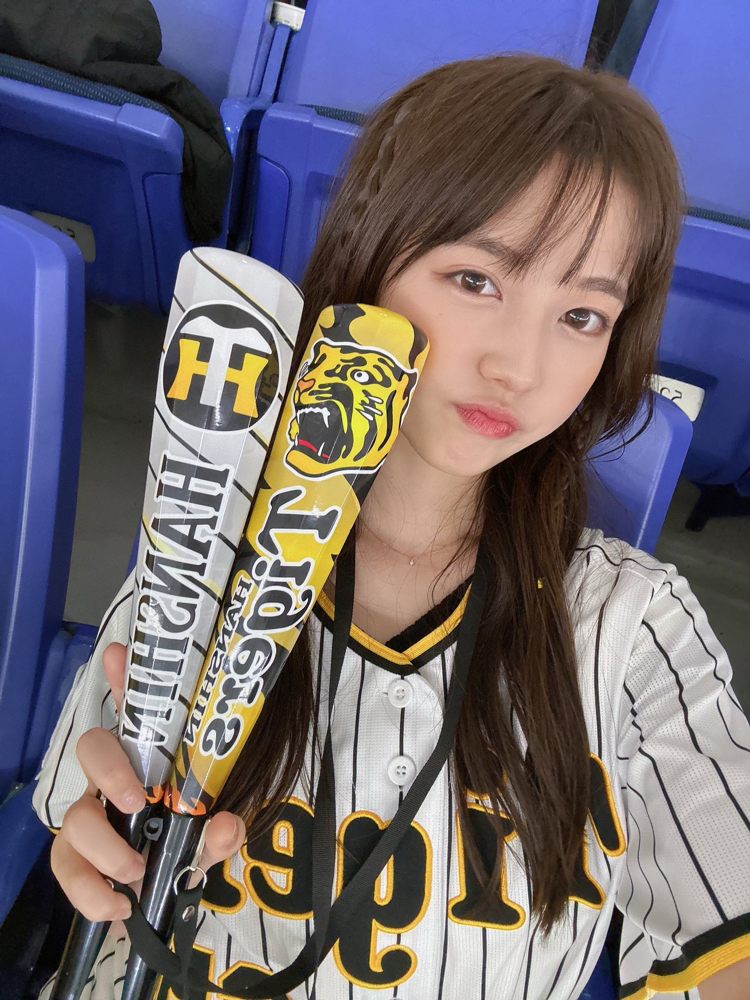 阪神タイガース ここまで暴露(バラ)せば殺される 阪神タイガース ここまで暴露(バラ)せば殺される - メルカリ