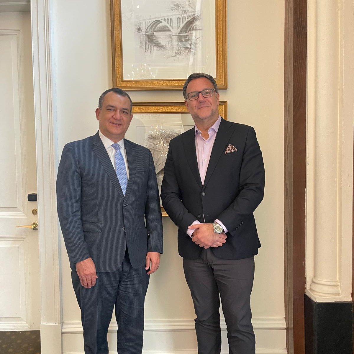 juntacentral's tweet photo. El #PdteJCE, @RomnJquez se reunió con el director del @IFESAmericas, Máximo Alberto Zaldívar (@Maxzal2012), con quien conversó sobre las acciones conjuntas con miras a fortalecer los lazos de cooperación entre ambas entidades. https://t.co/257pGDkKZQ