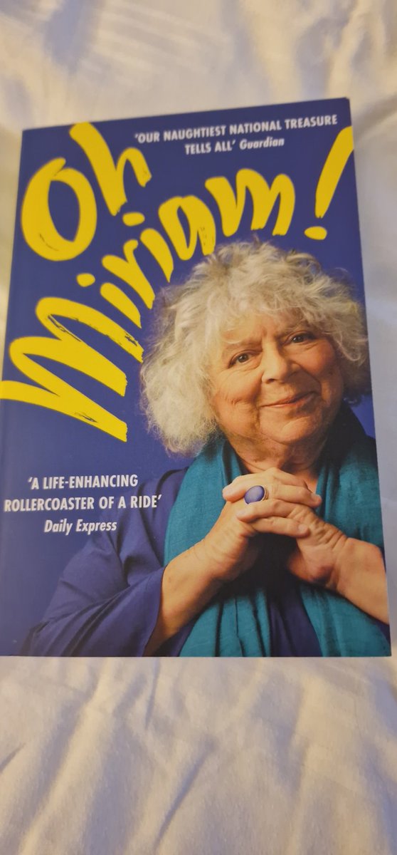 What a fabulous evening spent listening to Miriam Margolyes, could listen to her for hours &amp; hours.
And to be given her book... Oh joy😊
Thankyou <a href="/MMargolyes/">Miriam Margolyes OBE</a> for the sheer joy you give to people, reading Charles Dickens at the end.. Superb
Thank you.
