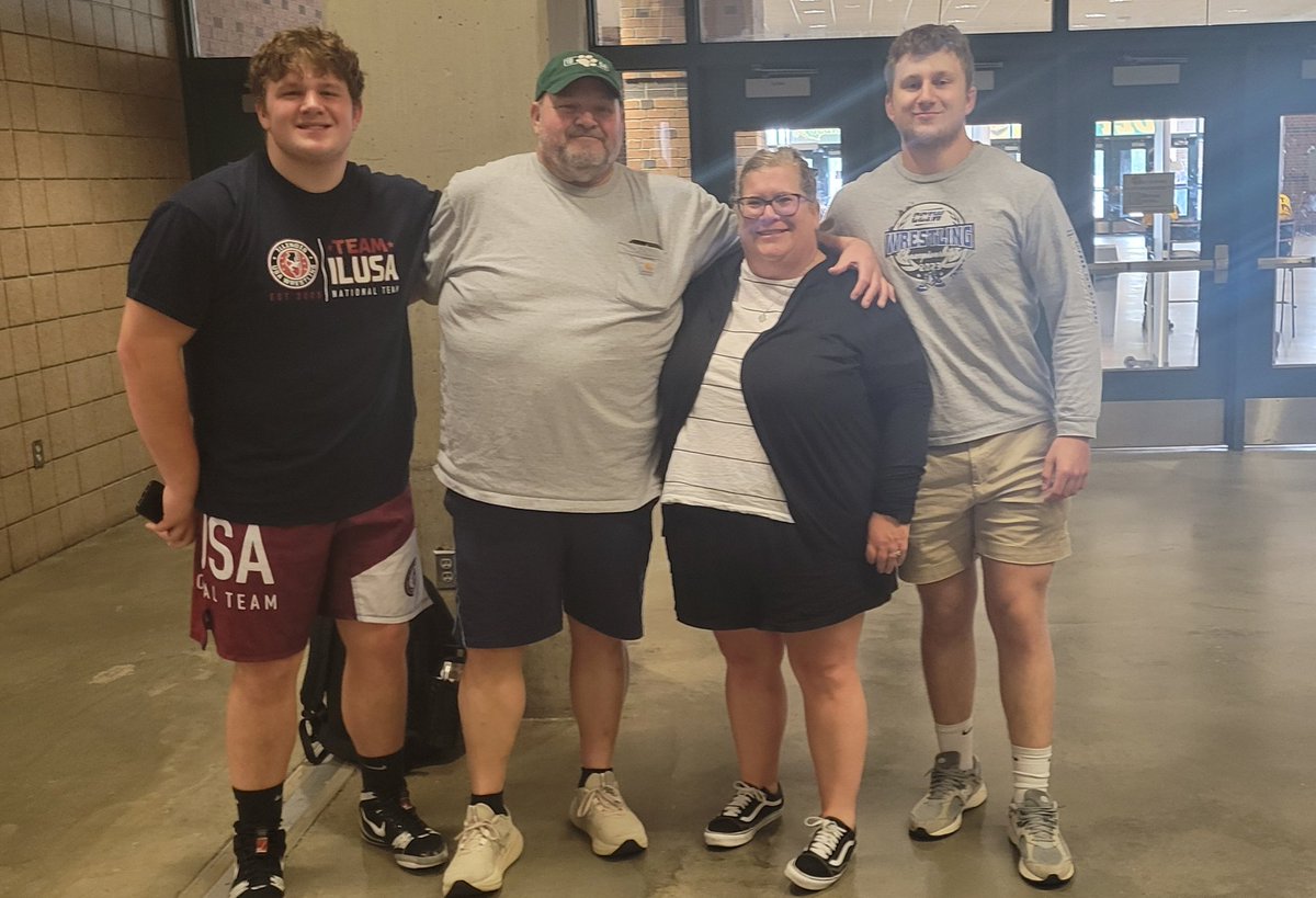 We are all together for the last high school wrestling ride! ❤️ <a href="/WyattSchmitt2/">Wyatt Schmitt</a> was undefeated today.
