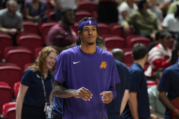 DailyNBAStats's tweet photo. Jalen Bridges today:
16 points
4 rebounds
1 assist
2 steals
4 3PM
0 turnovers

Follow for more daily NBA stats! https://t.co/itVlcX5W5r