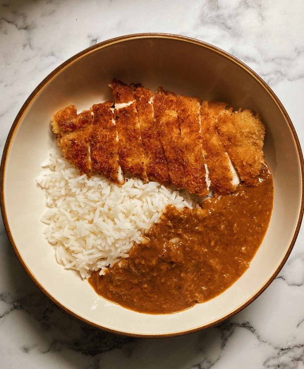 Katsu curry is one of those beautiful, fulfilling meals. Made with lots