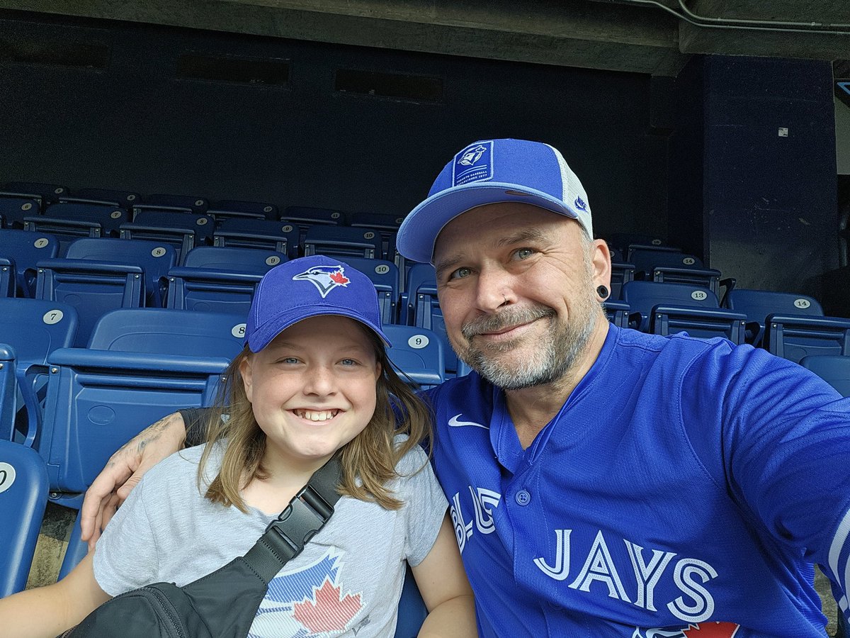 d7M3b's tweet photo. Father and daughter trip from Halifax NS to watch the Jays play tonight. Go Jays Go @JesseBarfield29 @BlueJays https://t.co/tehBdjeiW1