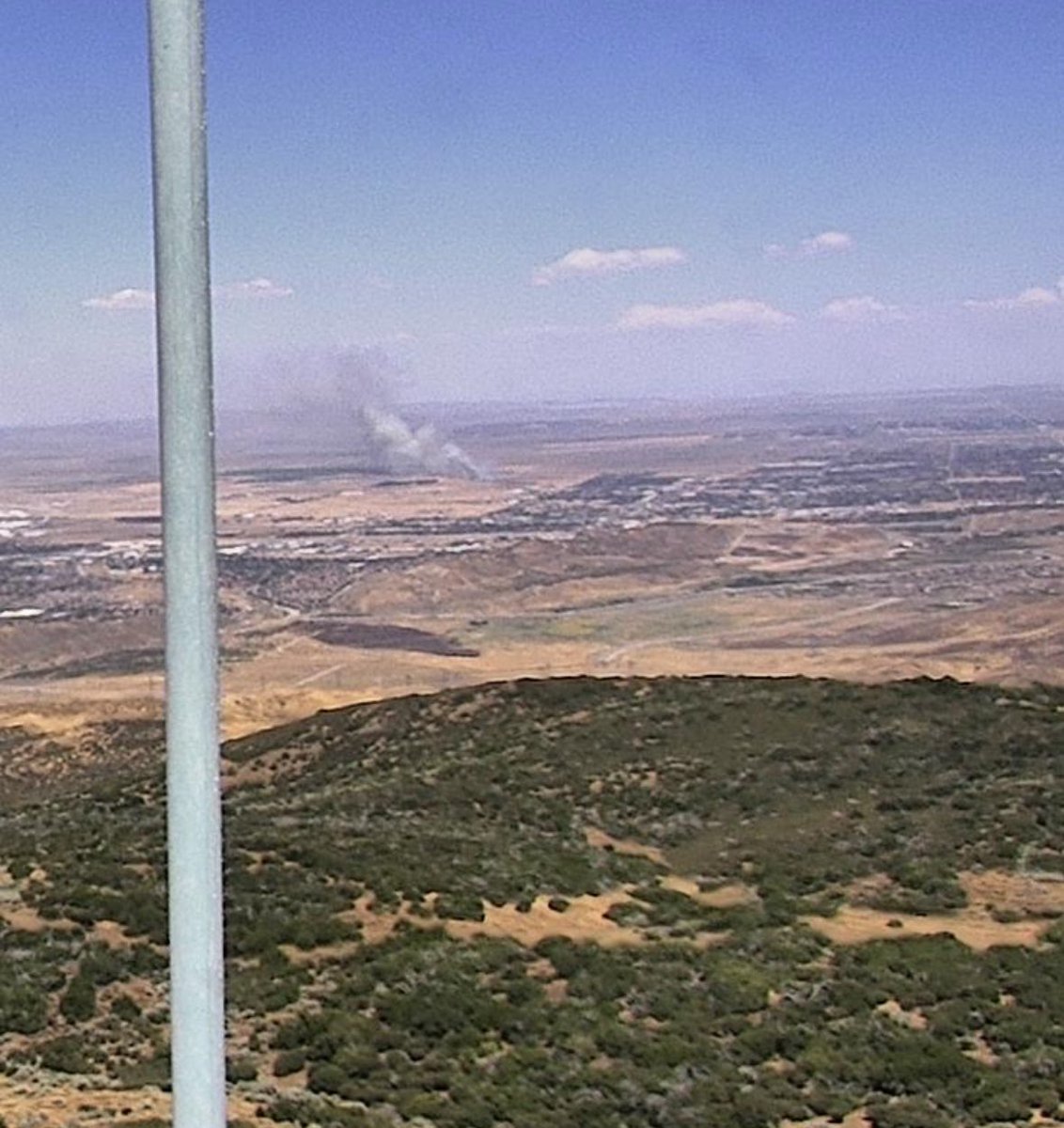 ImIntoFires's tweet image. The #DeerFire is now at 40 acres!