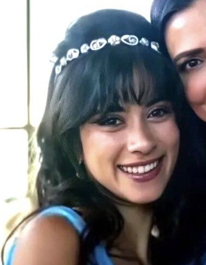 ecuatorianosote's tweet photo. Diosito te damos a Mila, devuelvenos a Doña Julia 😭 #BettyLaFea https://t.co/RXXx7qHo9z