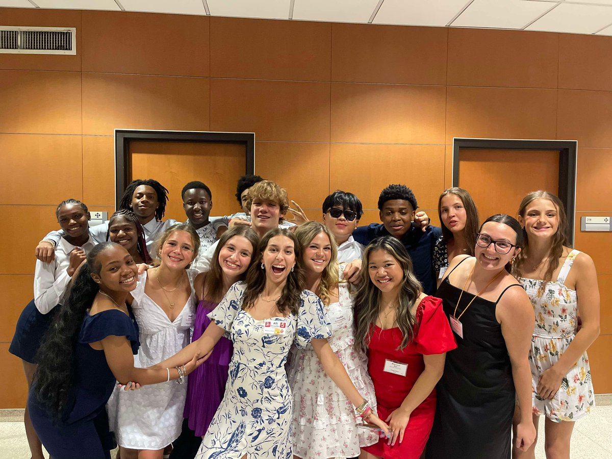 MSAEastKnights's tweet photo. We are so proud of A. Bui and K. Ourso, who attended the LYS- Louisiana Youth Seminar at LSU this past week and represented MSA East!  

We know these student leaders will bring back a wealth of knowledge and activities to make our campus even better for all students! #IPSB https://t.co/Mq6reiRt6A